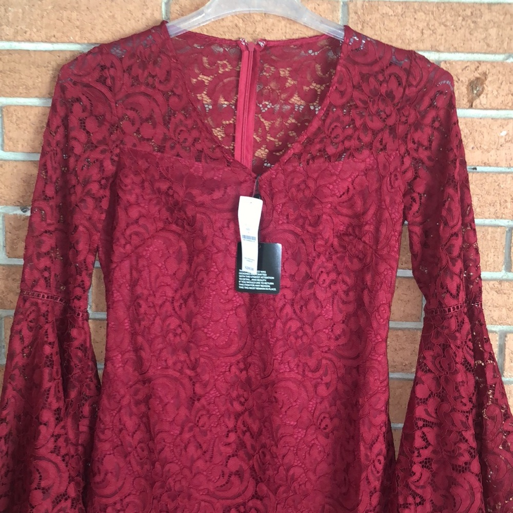 🍷WHBM🍷 PETITE BELL-SLEEVE LACE SHIFT DRESS🍷 - Picture 5 of 11